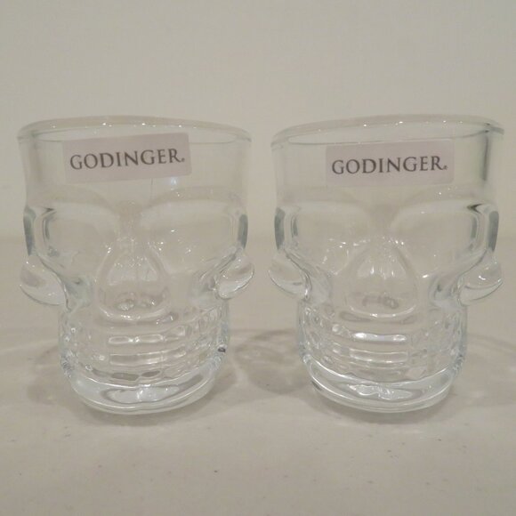 Bar Drink 1.4 oz. Skullary Shot Glasses Skull Head Set of 2 Novelty Godinger - Picture 1 of 5